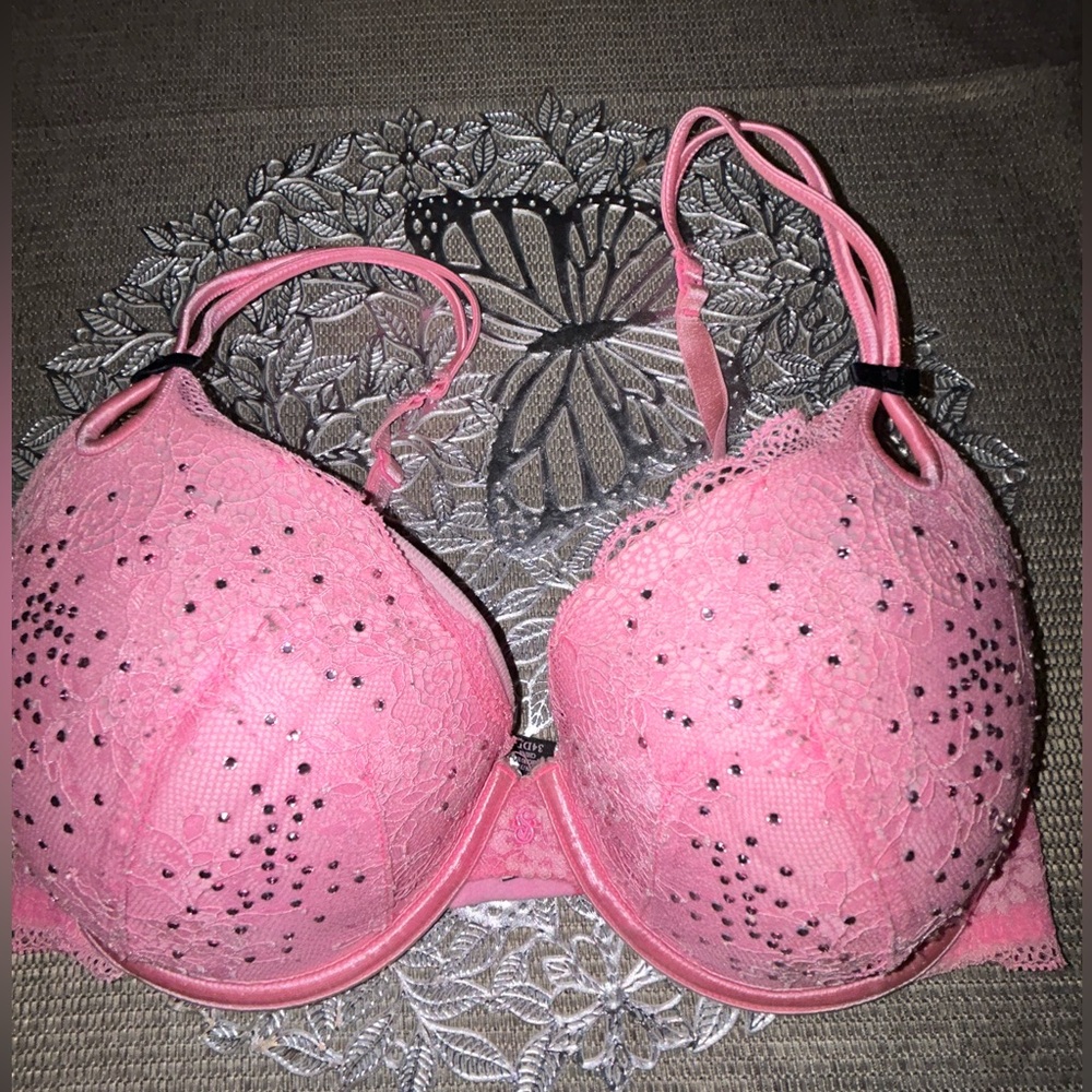 Pink Lace Embellished Push-Up Bra